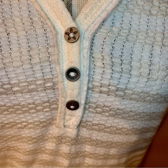 Sale! NWT American Rag Top S White Ribbed V-Neck Poly / Rayon / Spandex Stretch - Picture 3 of 15